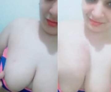 بزاز مصرية بيضة وجسم كيرفي تستمني علي الايف سكس مصري
